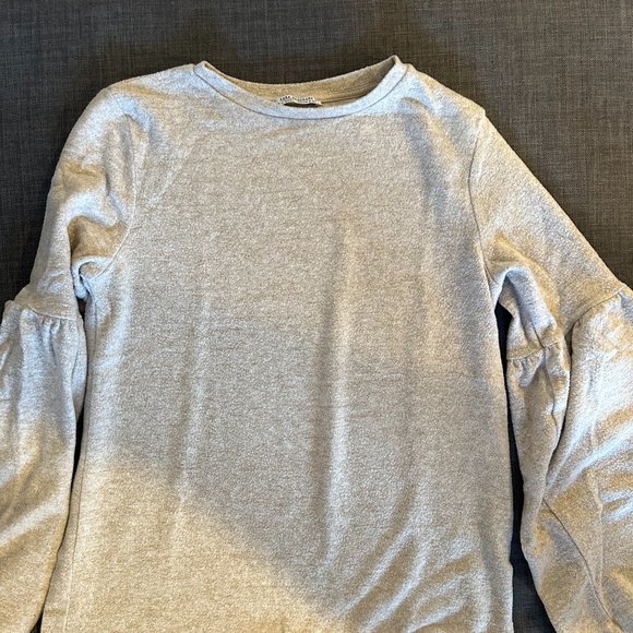 Zara Oatmeal fleece sweater with flare sleeves - size S - Picture 1 of 4